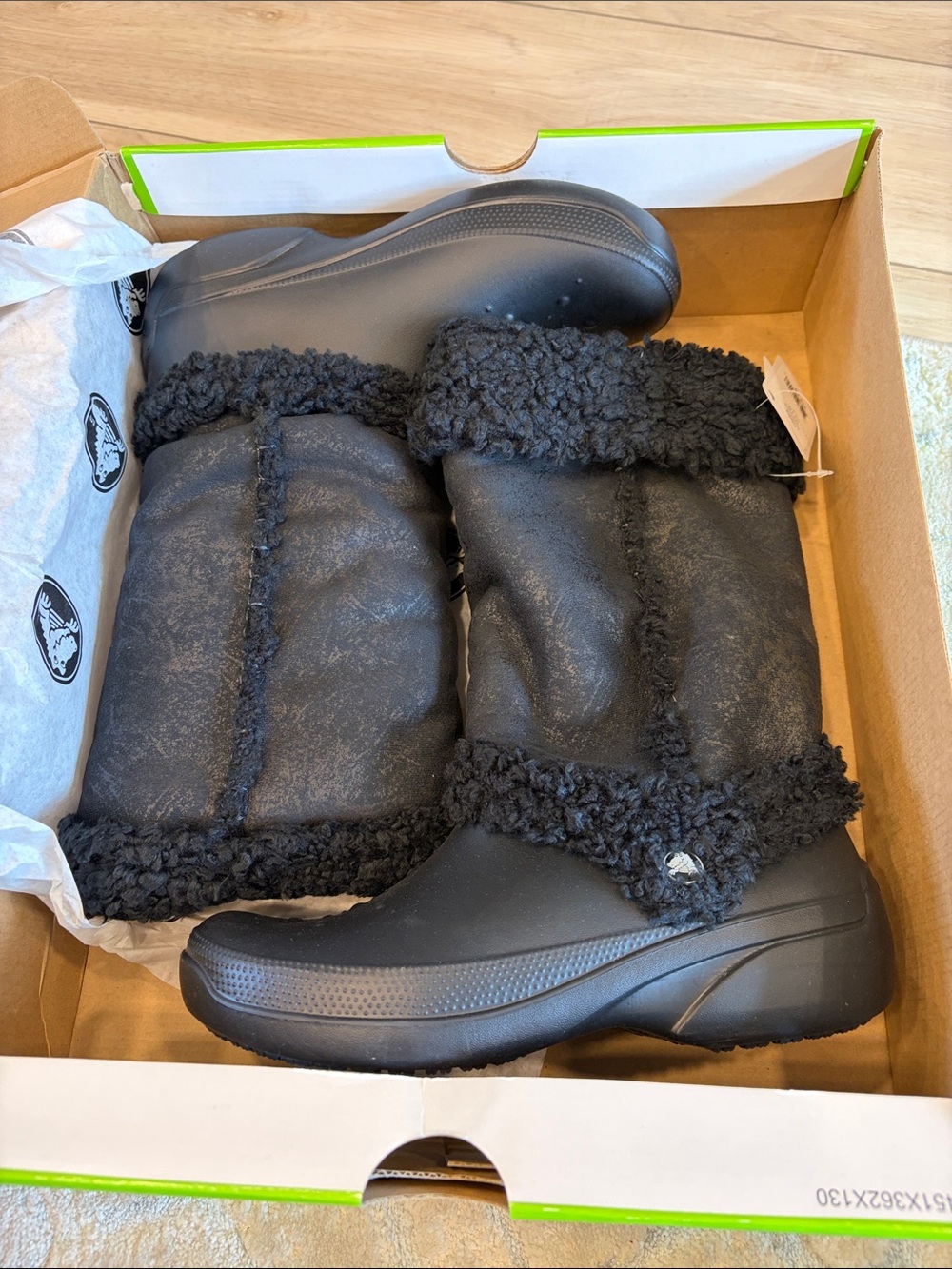 New Women's Crocs Nadia black Fleece-Trim Winter Boots